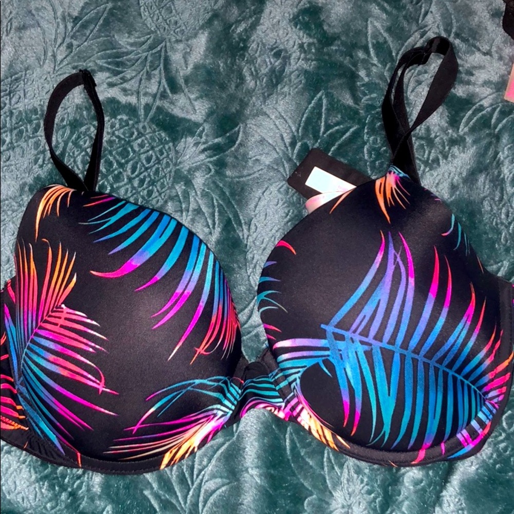 Victoria’s Secret bra